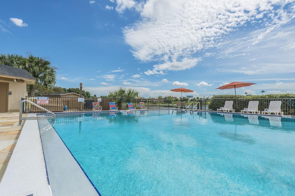 Quality Inn & Suites Kissimmee By The Lake Four Corners Exteriör bild