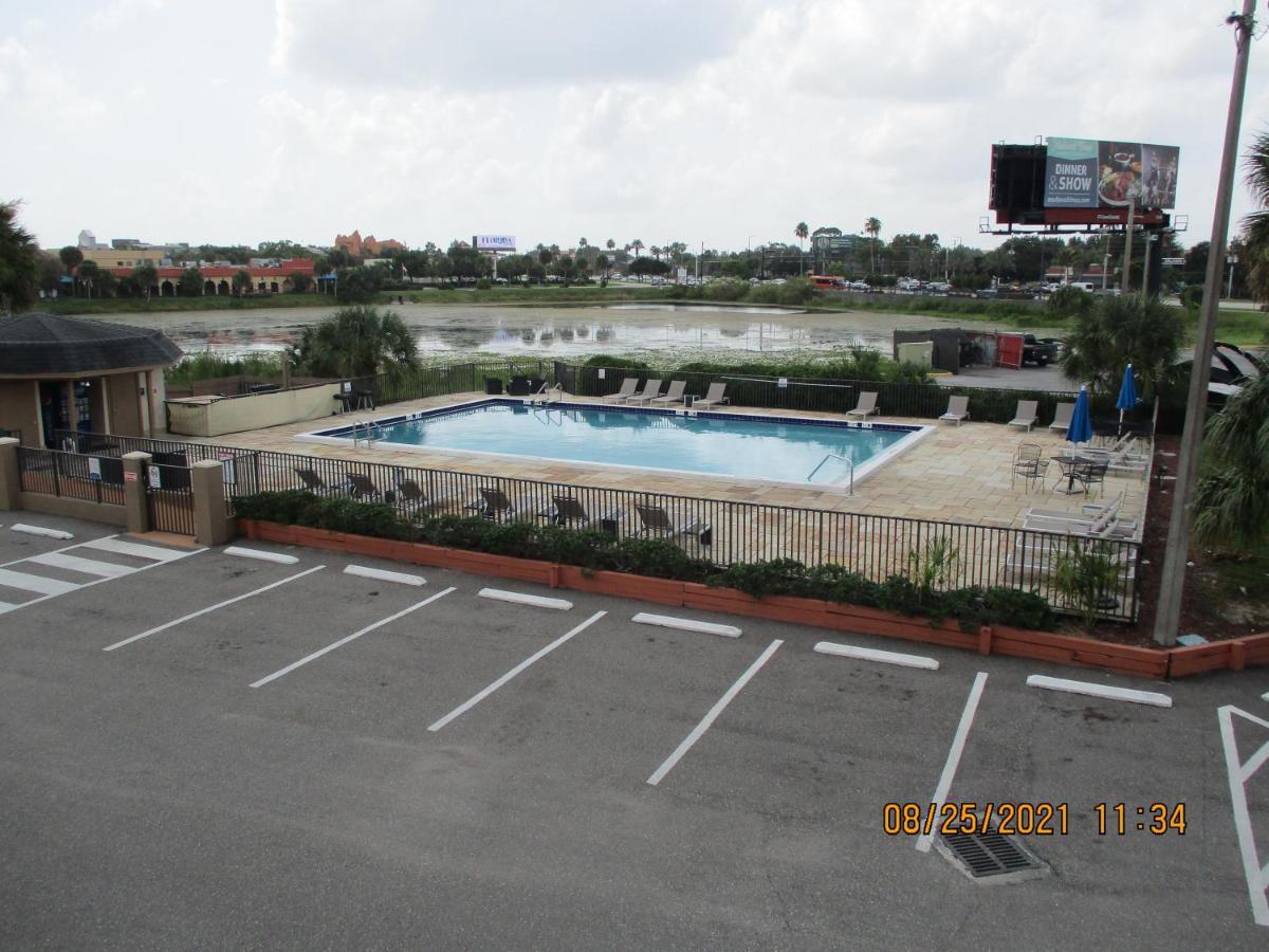 Quality Inn & Suites Kissimmee By The Lake Four Corners Exteriör bild