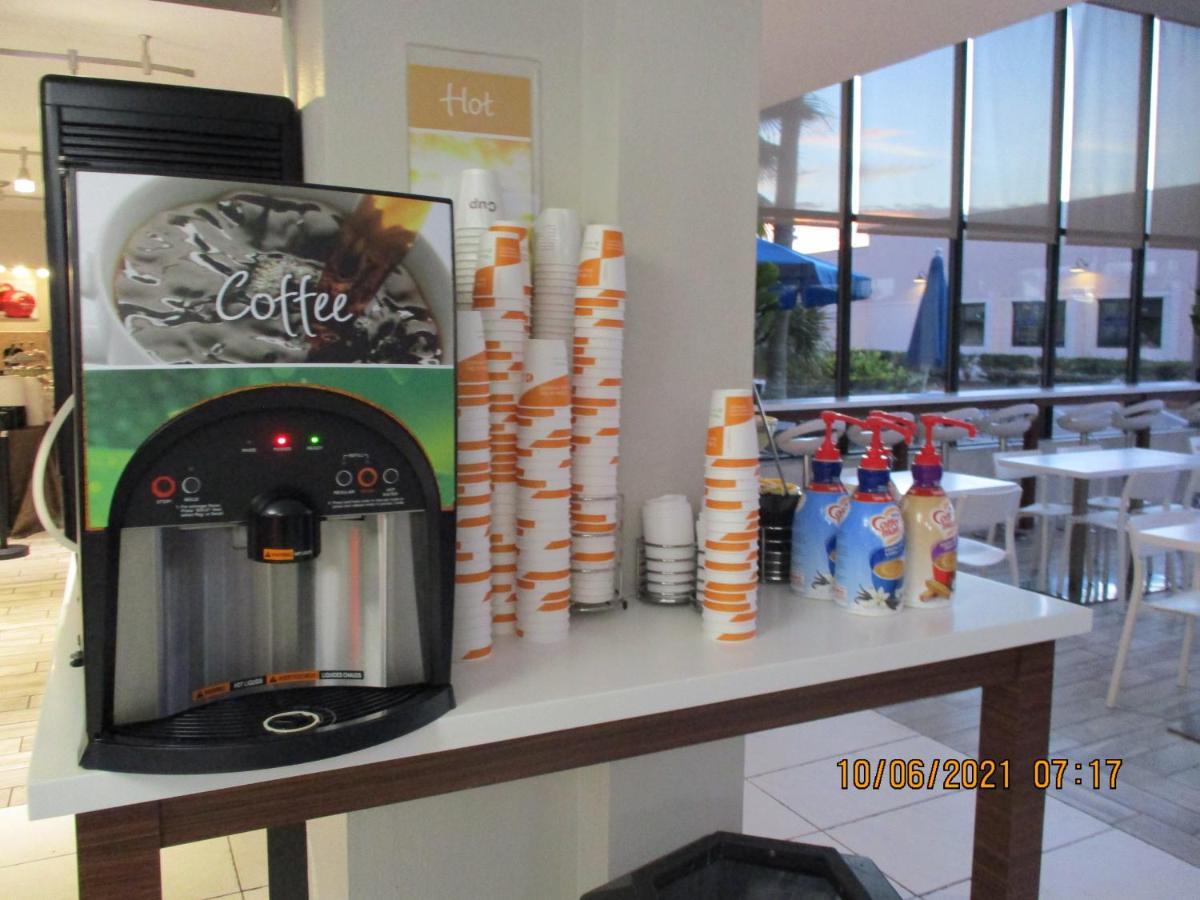 Quality Inn & Suites Kissimmee By The Lake Four Corners Exteriör bild