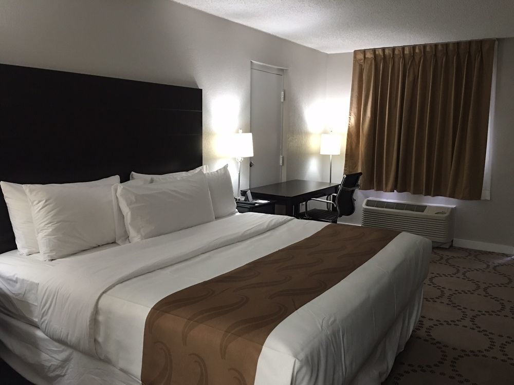 Quality Inn & Suites Kissimmee By The Lake Four Corners Exteriör bild
